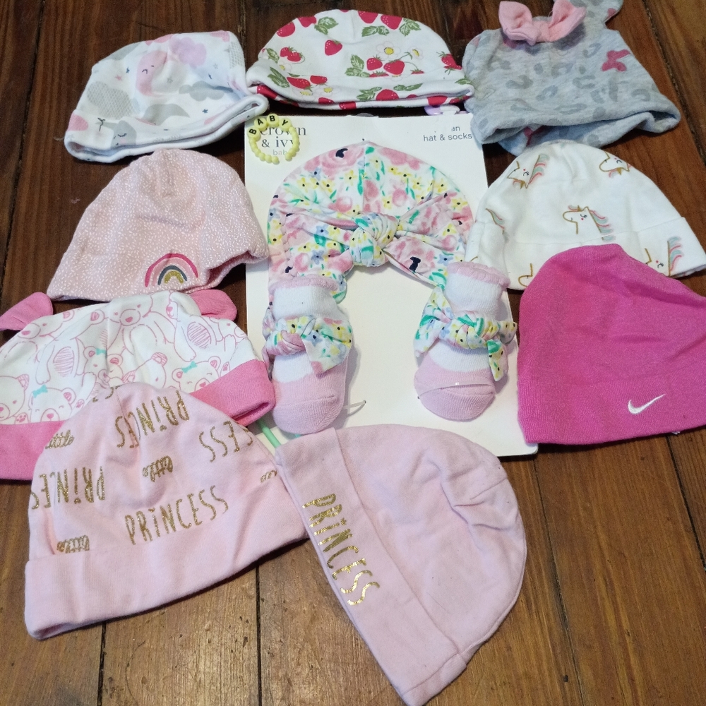 Pink and White Kids Hat and Sock Set